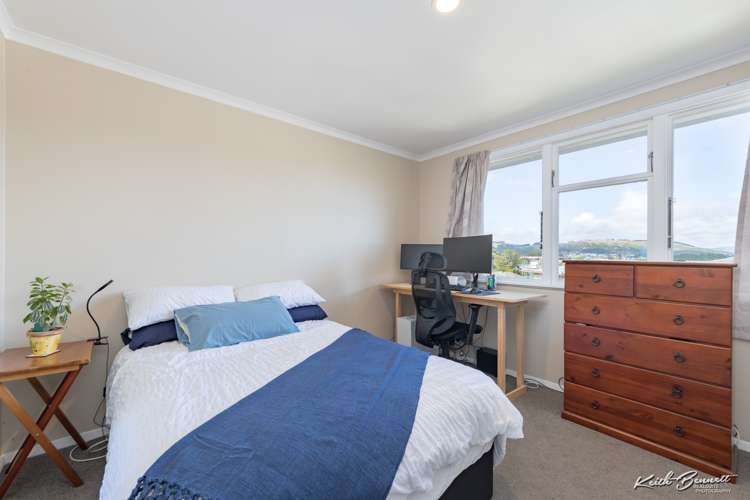 11 Penguin Grove Waitangirua_6