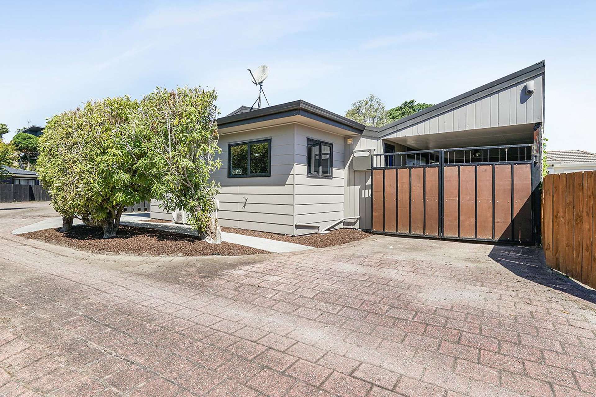 2/42 Graham Street Hamilton East_0