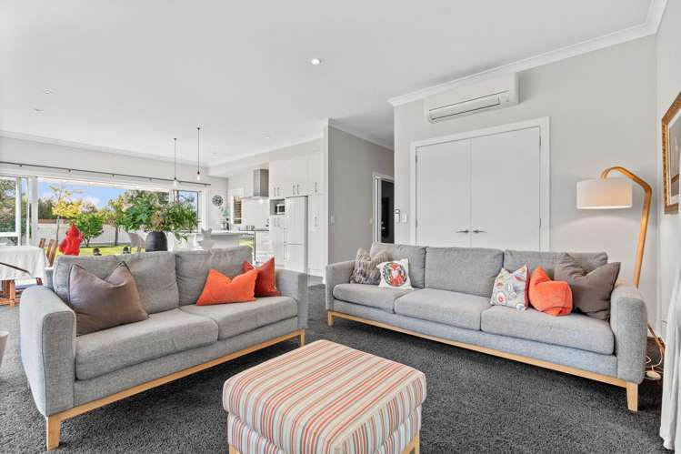 81c Reading Street Greytown_2