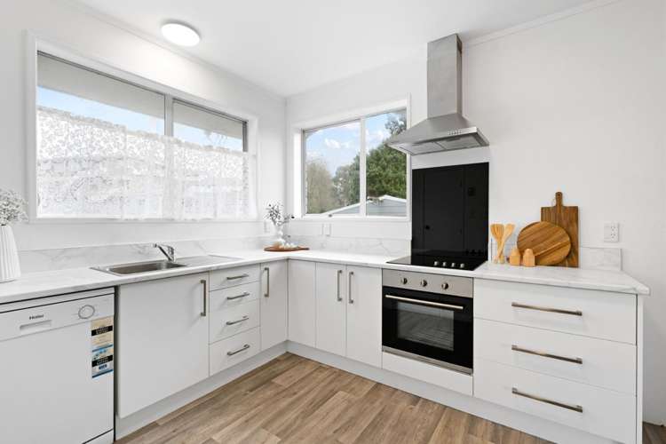 1234A Victoria Street 3295_3