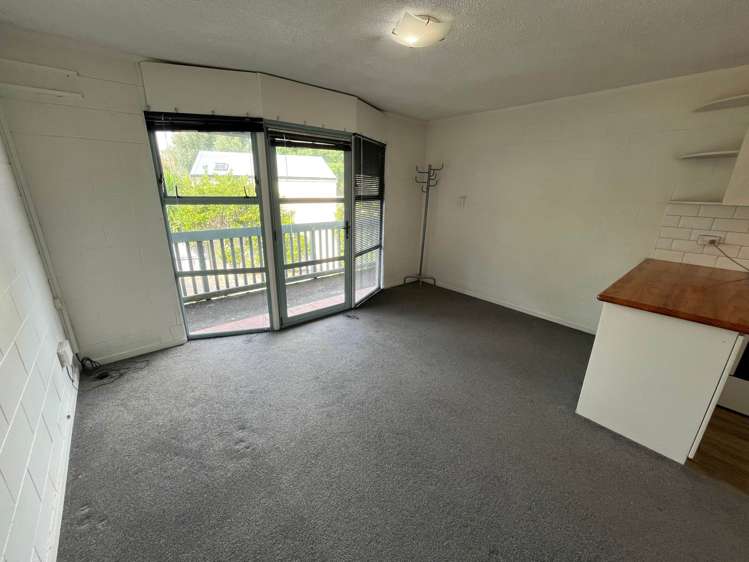 8/4 Wynyard Road Mt Eden_2