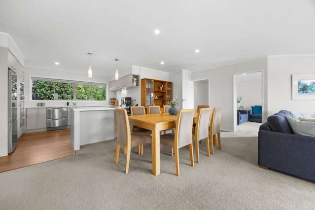 8 Rachael Place Farm Cove_3