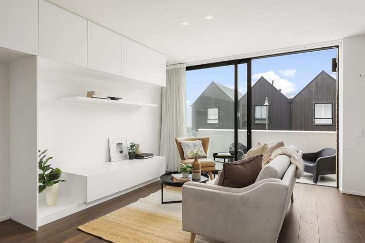 15 Jean Caldwell Way Island Bay_9