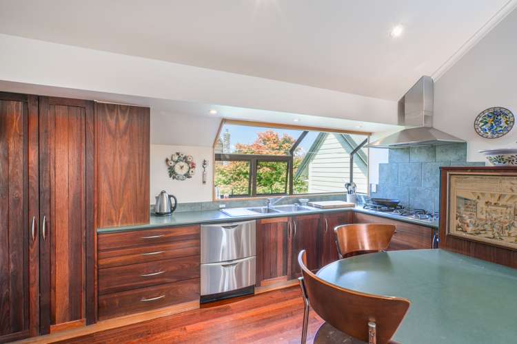 21 Arrowsmith Avenue Waipahihi_4