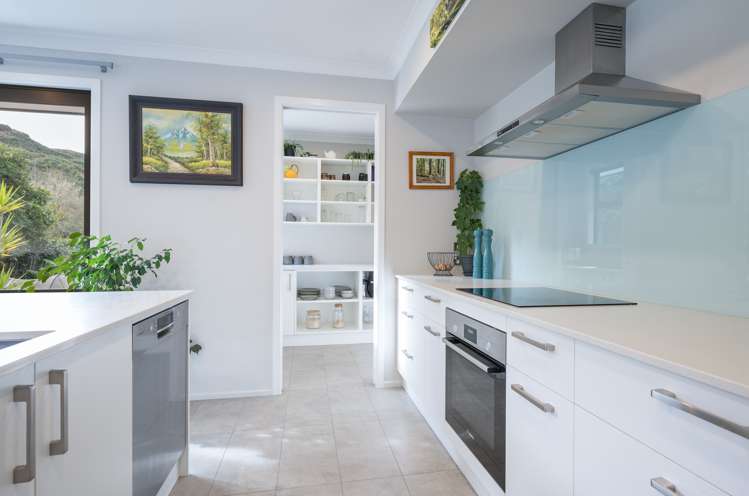 929 Waiwhero Road Ngatimoti_7