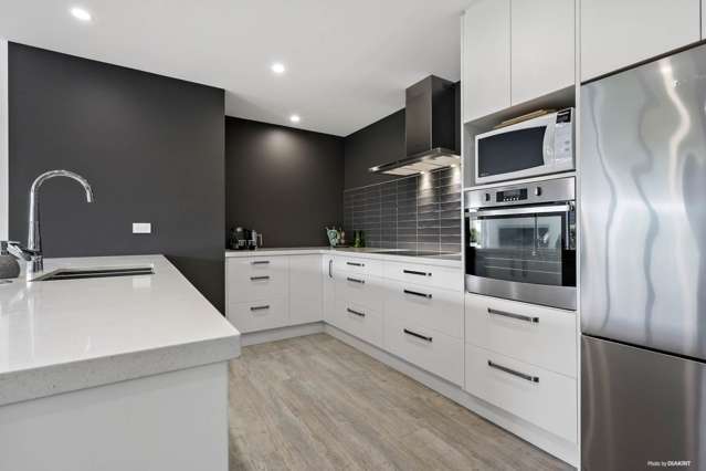 14 Ridge View Crescent Pukekohe_1