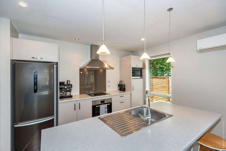 10 Bideford Place Dallington_15