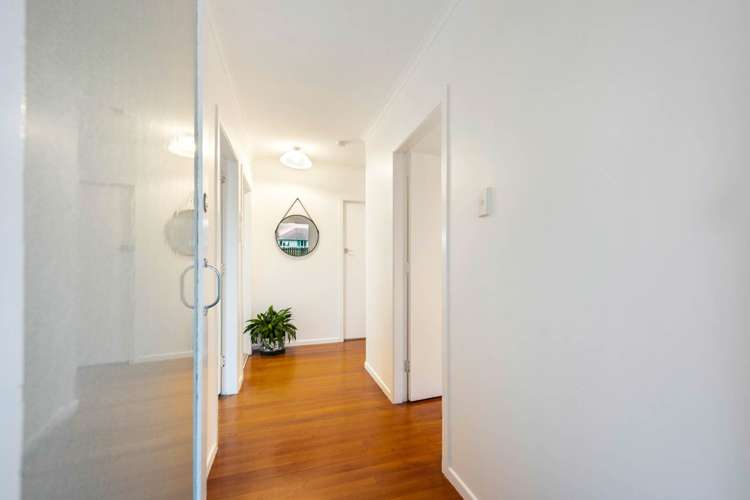 54 Waipani Road Te Atatu Peninsula_10