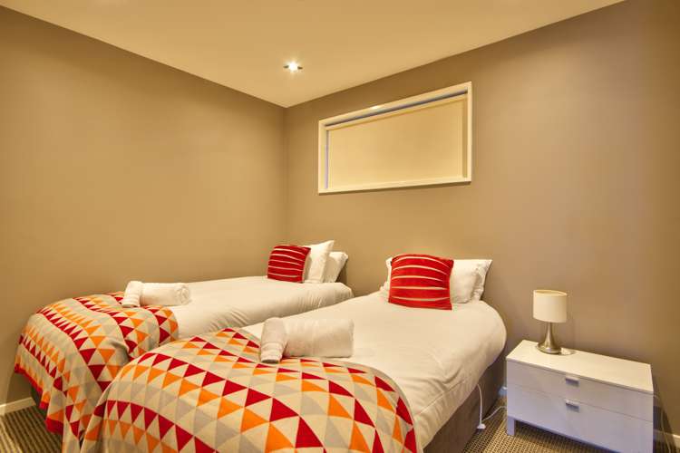 1/51 Thompson Street Queenstown_19