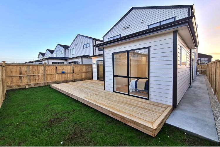 30 Ascent Street Flat Bush_17