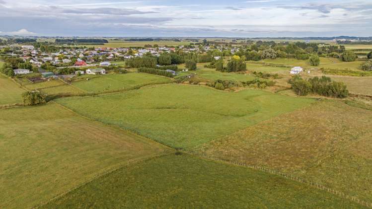 68 Cemetery Road Sanson_15