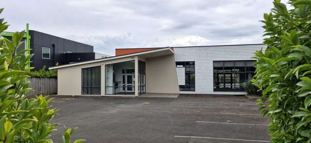 44 Church Road Pukete_1