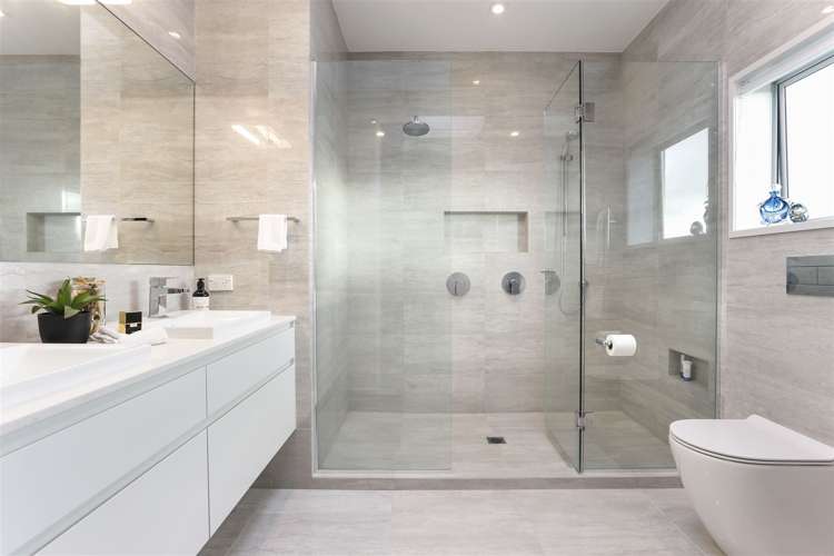 8/258 Hurstmere Road Takapuna_15