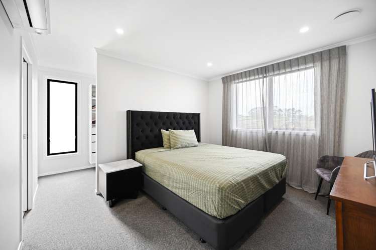 2/10 Bourn Heath Drive Rototuna_11