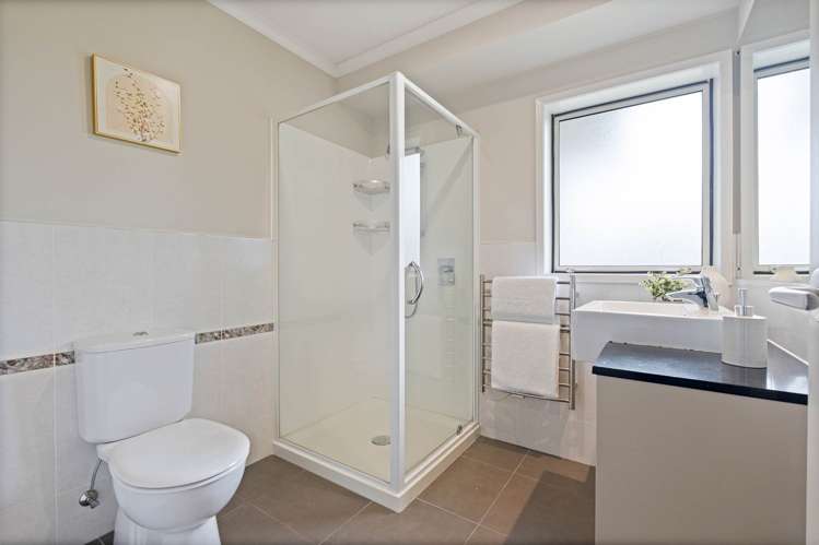 6 Huntington Park Drive Greenhithe_34