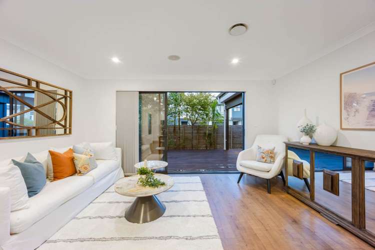 2 Irving Place Hobsonville_6