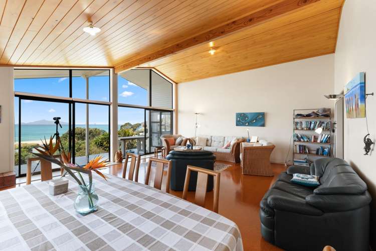 12 Wairahi Road Langs Beach_2