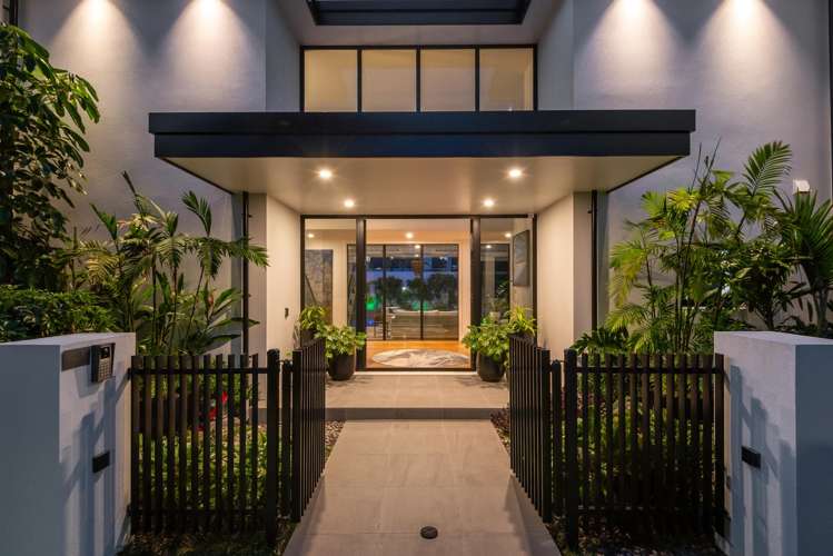 90 Marine Parade Mellons Bay_5