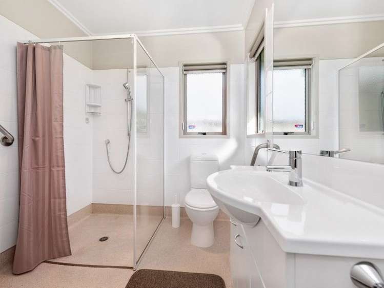 2 Linden Place Westbrook_15