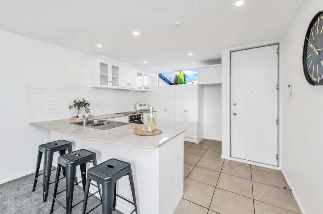 4/1010 Colombo Street Saint Albans_4