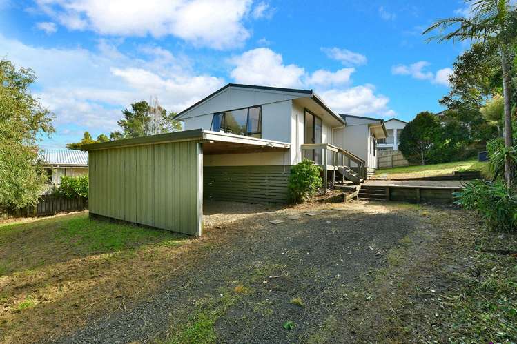 10 Shadon Place Stanmore Bay_19