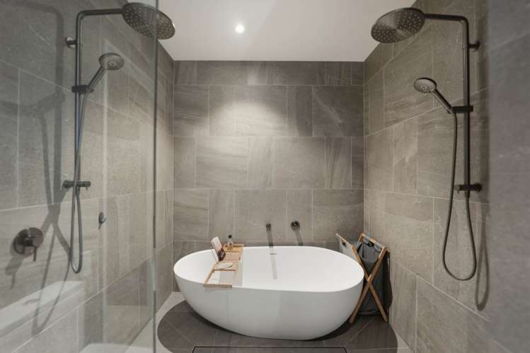 55 Michael Bosher Way Flat Bush_20