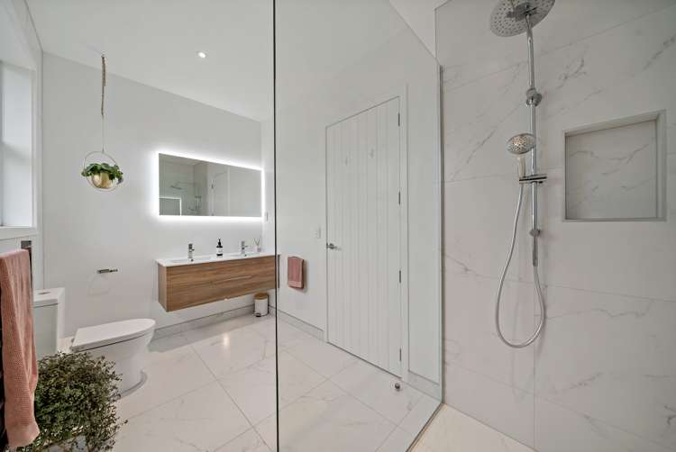 149 Mill Flat Road Riverhead_13