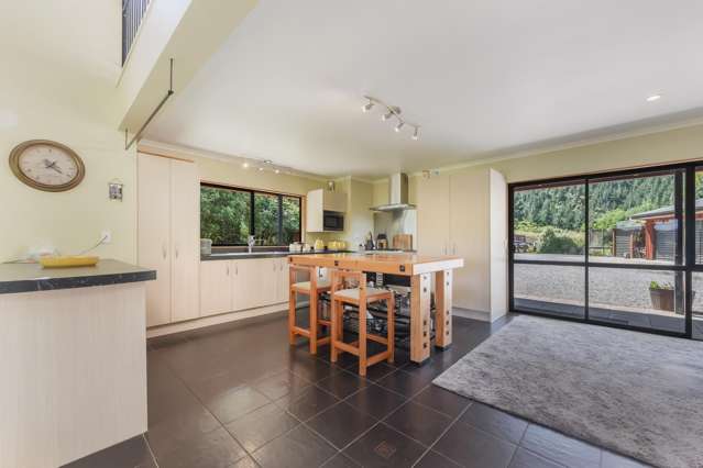 11 Mead Road Brightwater_4