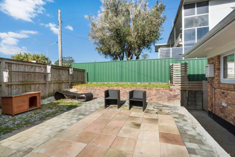 1/289 Lake Road Hauraki_10