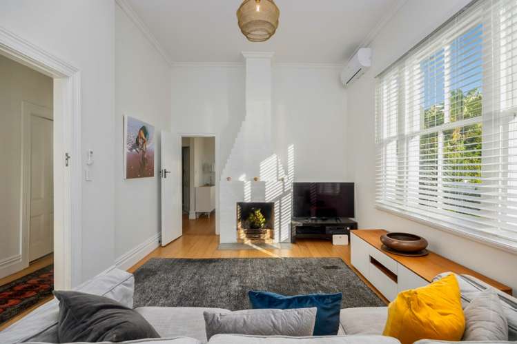 34 Lawrence Street 1685_4