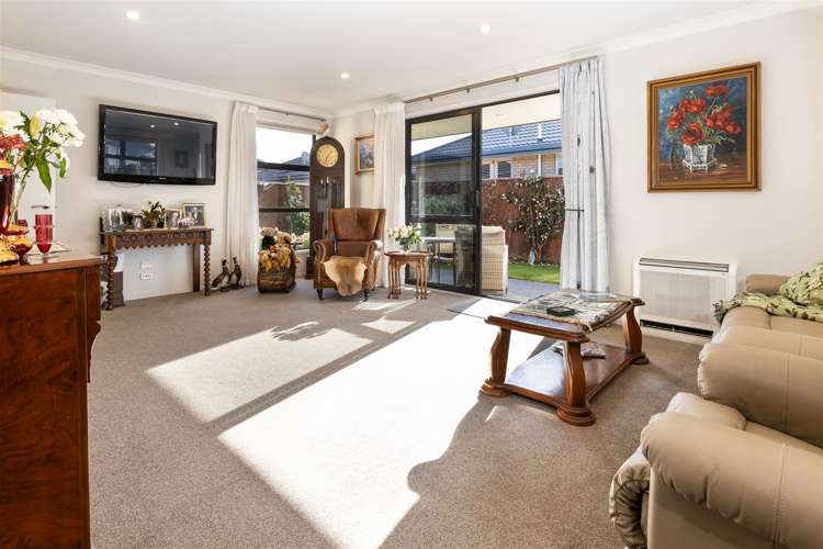 2 Korari Grove Redwoodtown_5