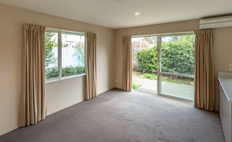 7/446 Ferry Road Woolston_5