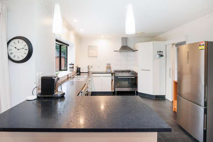 77 Pacific Drive Fitzherbert_9