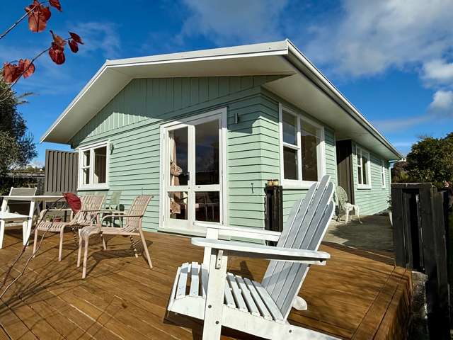 19 Lorenzen Bay Road (Short term tenancy)
