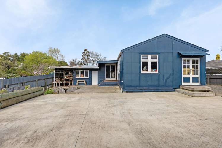 33 Lower High Street Marton_24