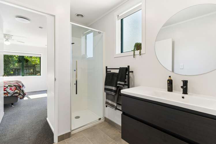 36 Emlyn Place Torbay_7