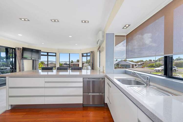 24 Omana Heights Drive Maraetai_2