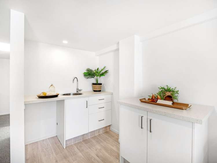 9c Jonathon Street Brookfield_13