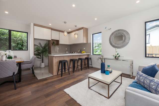 2/37 Garton Drive Massey_3