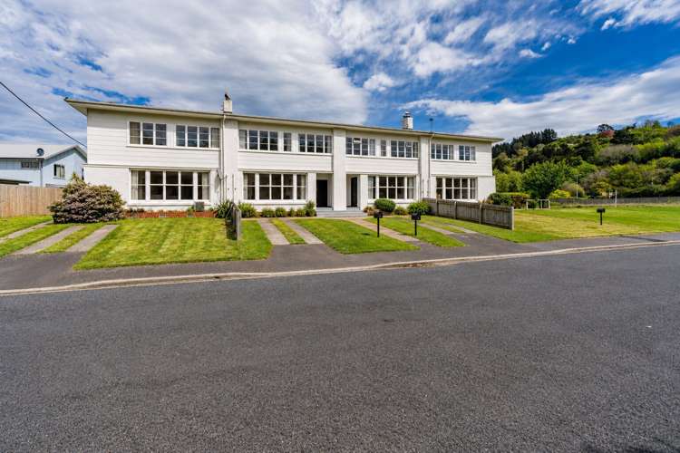 63 Albertson Avenue Port Chalmers_24