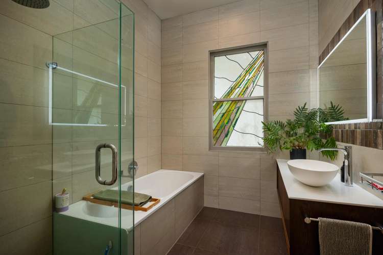 1A Summit Drive Mt Albert_19