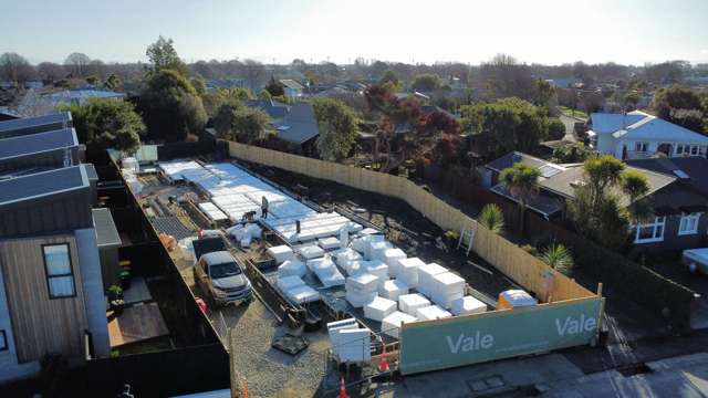 2-3/21 Courtenay Street Saint Albans_1