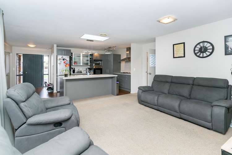 12 Wiltshire Drive Huntington_5