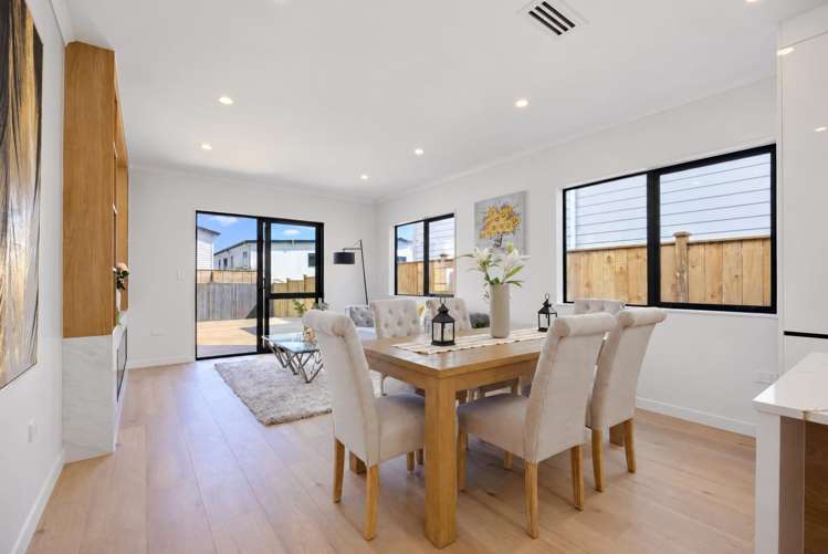 25 Obelus Road_4