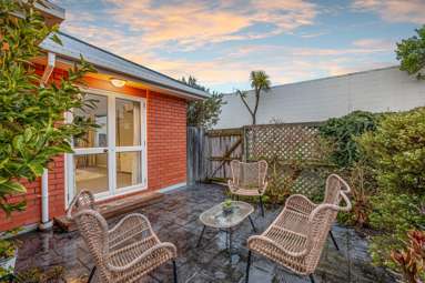 2/126 Opawa Road_1