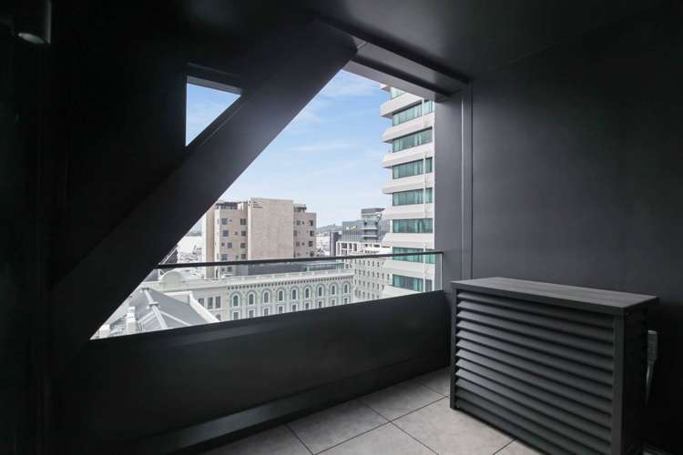 801/10 Commerce Street City Centre_8