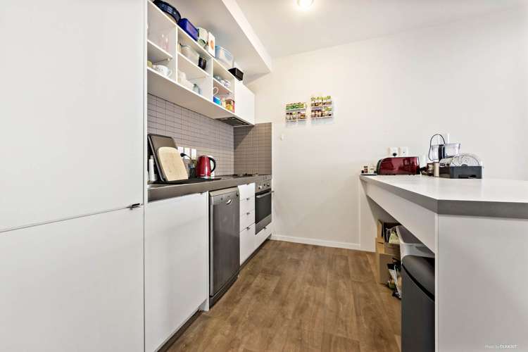 709/20 Mccrae Way New Lynn_3