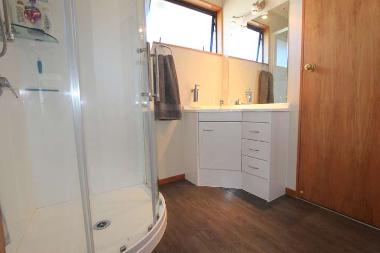 7a Scotston Grove Witherlea_14