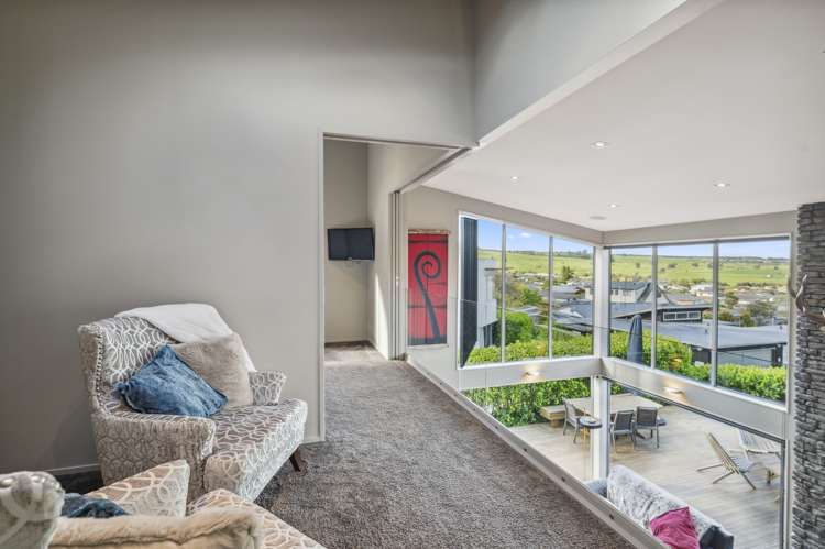 1/10 Krissell Place Acacia Bay_10
