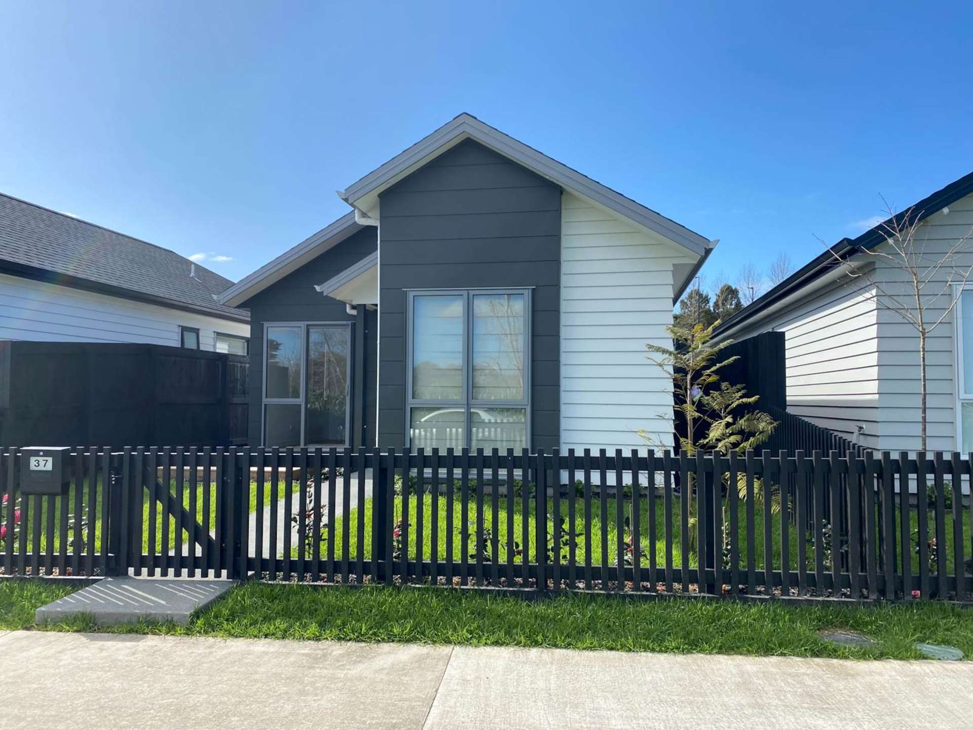 37 Ahutoetoe Road Wainui_0